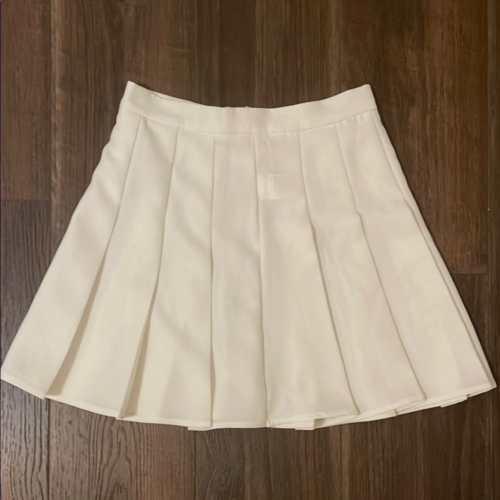 SHEIN White A-Line Mini Skirt Pleated Casual